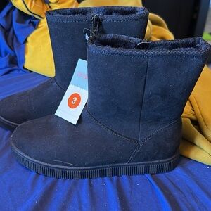 Cat & Jack Black Fleece-Lined Girls' Pull-On Boots